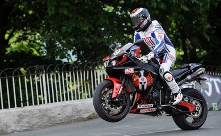 Ángel Nieto y Jorge Lorenzo disfrutan en la Isla de Man
