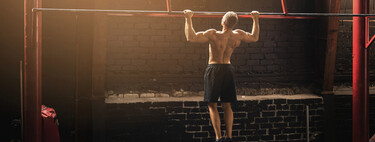 No podía pasar de 10 dominadas hasta que introduje este pequeño cambio en el entrenamiento 