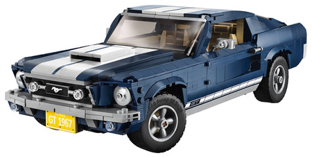 Lego revive el Mustang 67 solo para constructores muy pacientes