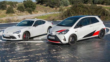 Toyota Gt86 Vs Toyota Yaris Grmn 3