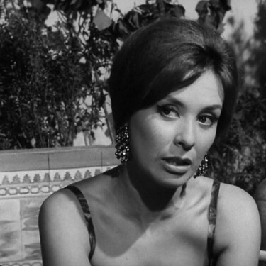 El Mundo Sigue 1965 Gemma Cuervo