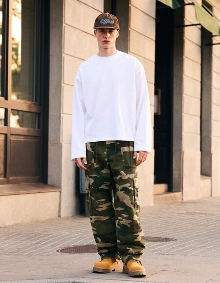 Los Daneses Dejan De Lado El Clasico Look Neutro Para Llevar En Las Calles El Estampado Discreto Hecho Para Ser Visto El Camuflaje