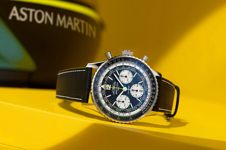 Breitling Navitimer B01 Chronograph 43 Aston Martin Aramco Formula One Team 001