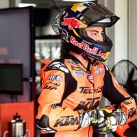 Raúl Fernández y el problema de MotoGP con las conmociones: corrió aturdido y tuvo una segunda caída 