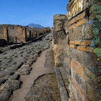 Creyeron que estos puntos en el hormigón de los puentes romanos eran un fallo. Hoy la IA intenta copiar el secreto que los mantiene en pie 2.000 años después 