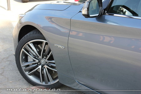 Infiniti Q50 Hybrid