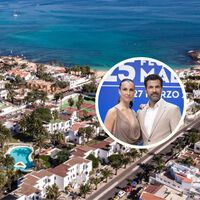 Así es el pueblo de Xenia Tostado y Rodolfo Sancho, su refugio familiar: playas de agua cristalina, un parque natural y un volcán con vistas panorámicas 