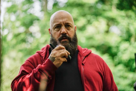 Impactante tráiler de 'Becky': Kevin James se pasa al terror con un nuevo estreno para los autocines de Estados Unidos