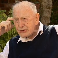 Fue reconocido como el hombre vivo más viejo del mundo y creyó que su secreto de la longevidad era la suerte 