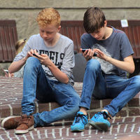 Un padre inventa una app que bloquea el teléfono de nuestros hijos hasta que responden a nuestros mensajes de texto