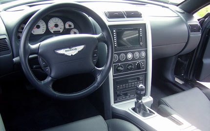 Aston Martin Vanquish V12 replica