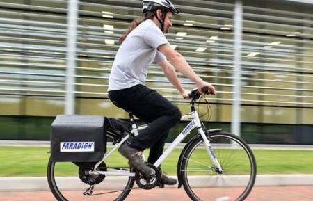 Faradion prueba su nueva batería de iones de sodio en una bicicleta eléctrica