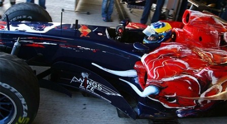 Toro Rosso correrá en Turquía con el coche viejo