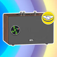 El diseño retro de esta bocina es la cereza del pastel de esta oferta en Mercado Libre