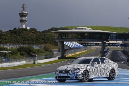 Mula Lexus GS 250h F Sport