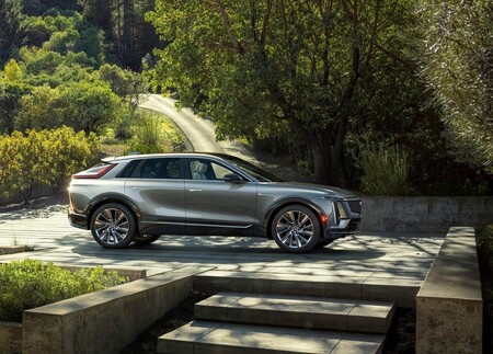 Cadillac Lyriq 2023 1600 05