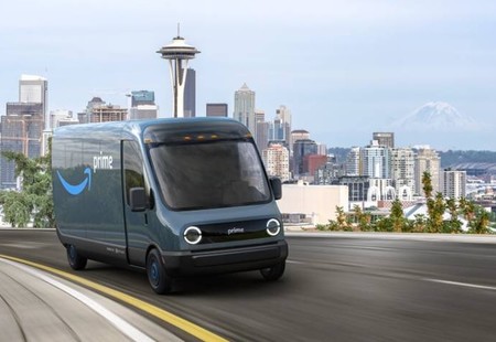 Amazon encarga 100.000 furgonetas eléctricas de reparto a Rivian, con entregas entre 2022 y 2030