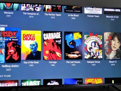Probamos el servicio de streaming gratuito de Plex: un pequeño oasis para amantes del cine de serie B... y poco más