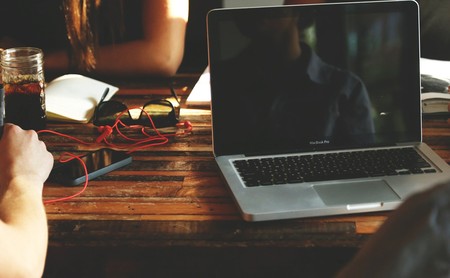 Así es Jitsi Meet, la aplicación de videollamadas de código abierto que usa el Gobierno para preparar las ruedas de prensa
