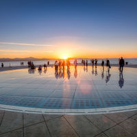 Las noches de Zadar (Croacia) se iluminan con un mágico saludo al sol 