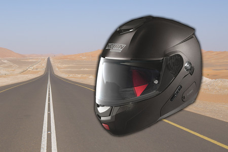 Si buscas casco abatible, atento al Nolan N90.2: calidad de primera a precio de derribo