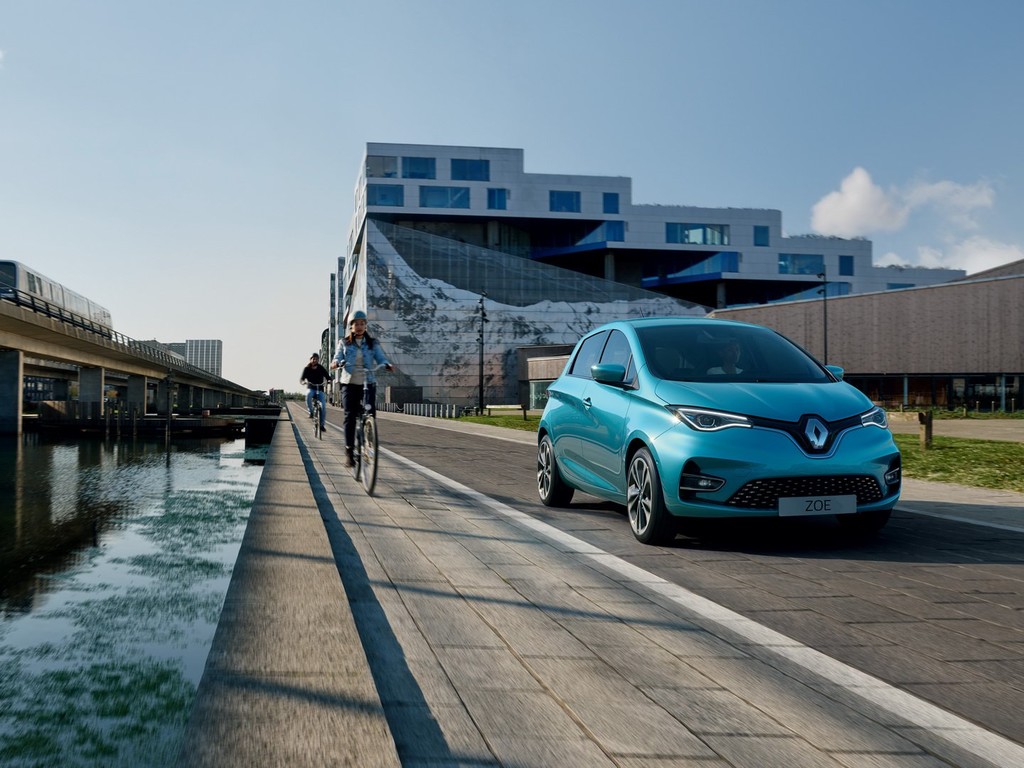 El Renault Zoe 2020 ahora rinde 389 km por carga y podría llegar a México