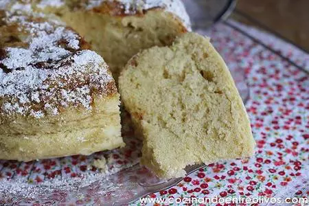 Bizcocho de yogur en microondas, para celebrar las vacaciones y el verano