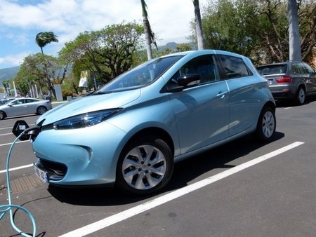 Renault ZOE cargando