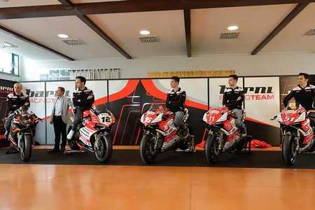 Barni Racing Presentacion Wsbk Civ