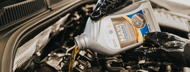 Cambio de aceite a la japonesa: el método que muchos usan para que el motor dure cientos de miles de kilómetros 