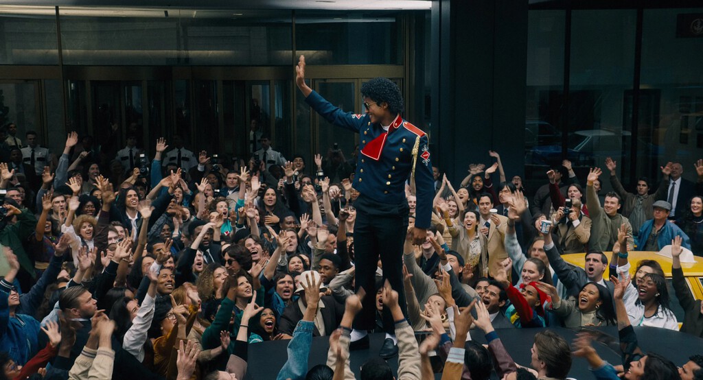 Una vez terminada la Semana Santa, beatificamos a una estrella del Pop. Lo mejor y lo peor de los estrenos de cine