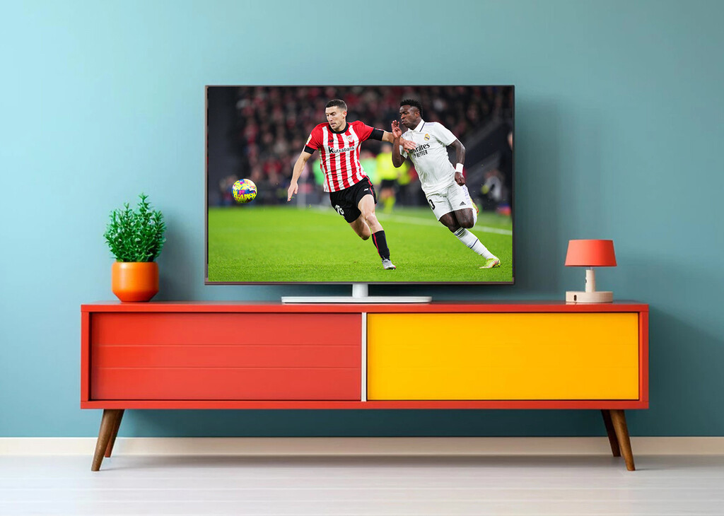 Más espectadores, menos suscriptores: LaLiga estalla contra la gente que ve el fútbol gratis 