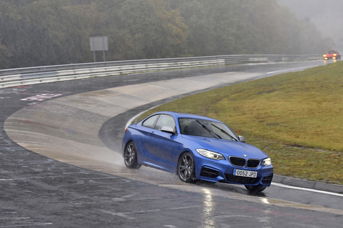 Nürburgring en BMW M: ven a conocer de cerca los peligros del Ring en mojado
