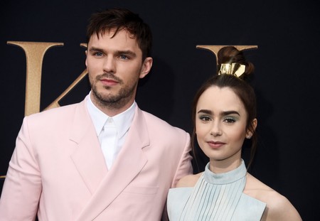 Nicholas Hoult vuelve a triunfar con un look de Dior Men en la alfombra roja