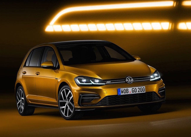 Volkswagen Golf 2017 1024 06