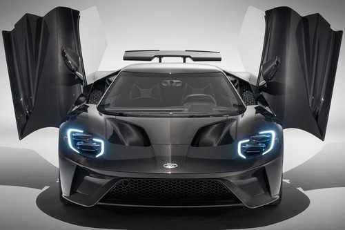 El Ford GT 2020  se vuelve más potente y se sacude la pintura para que lo veas como es, una bala de fibra de carbono