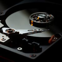 ¿Sabes cuánto tarda en fallar un disco duro? Un estudio de 17.155 unidades averiadas tiene la respuesta 