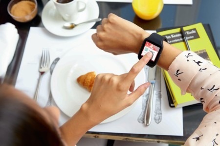 Wearables Sony SmartBand Talk