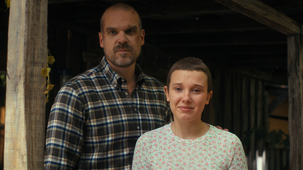 Millie Bobby Brown quiere dejar los rumores de lado y asegura que rodar 'Stranger Things' con David Harbour le hace dar "lo mejor" de sí misma