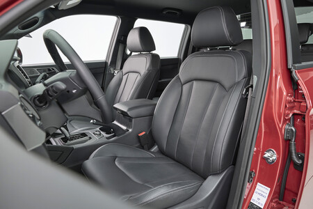 SsangYong Musso Sports interior
