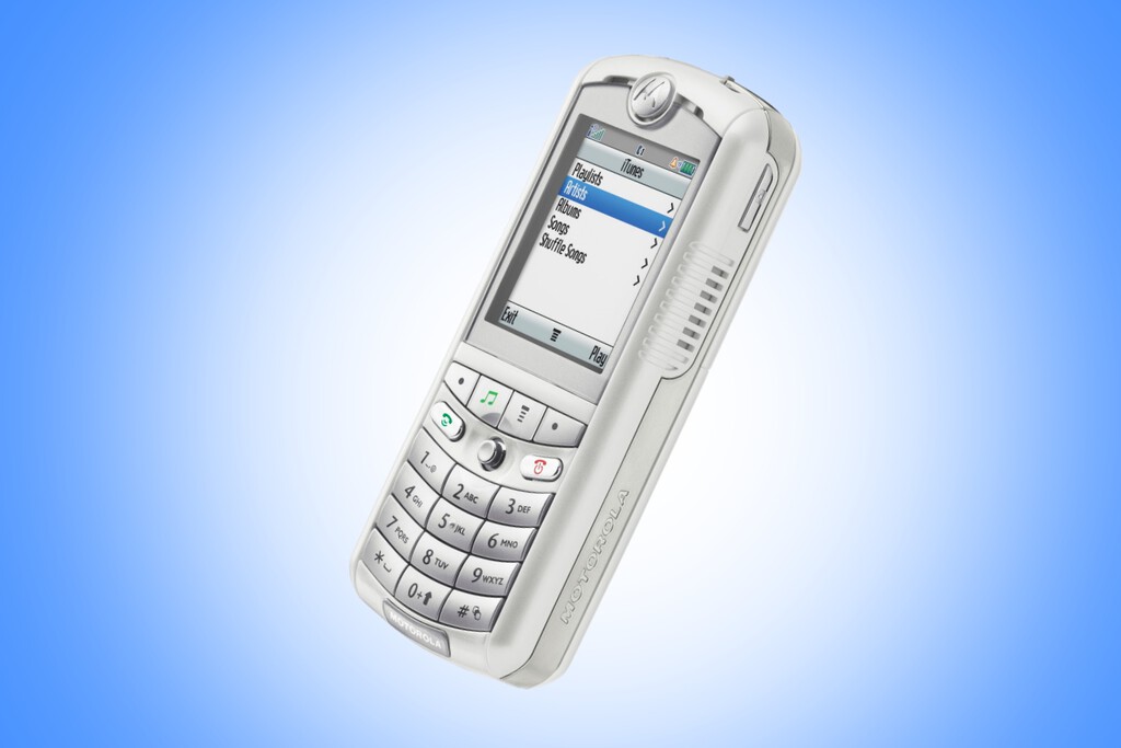 Apple quiso un iPhone antes del iPhone, así que habló con Motorola y crearon el iTunes Phone. Fue un fracaso 