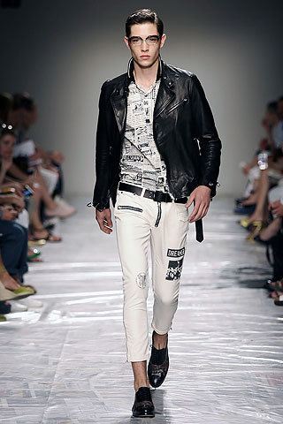 Moschino, Primavera-Verano 2010 en la Semana de la Moda de París