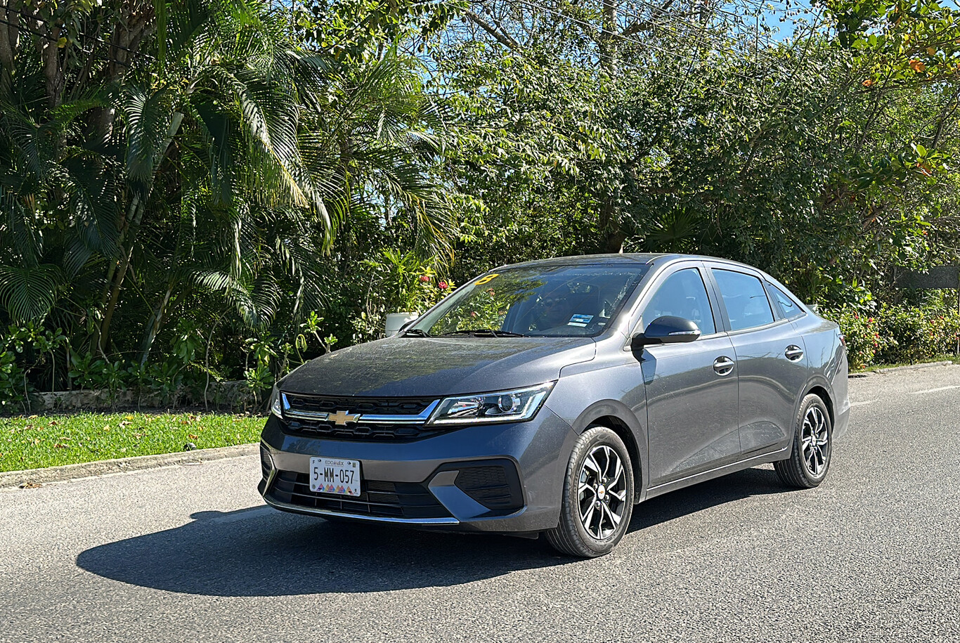 Chevrolet Aveo 2024, lo manejamos: un nuevo aire para el superventas de GM