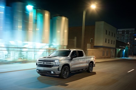 Chevrolet Silverado Midnight y Rally, exclusividad dentro y fuera del pavimento
