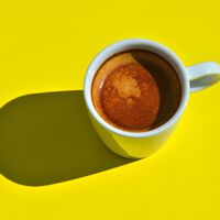 Cuanto más sabemos sobre cómo afecta el café a nuestro cuerpo, más claro tenemos algo: la energía que llega, se va