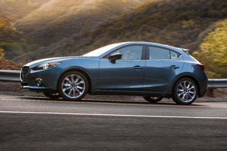 Distribuidores automotrices de México proyectan vender más unidades en 2015