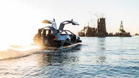 Delorean Hovercraft 6