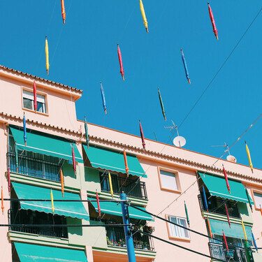 Por qué los toldos verdes de ciudades como Madrid son una pésima idea contra el calor: "Es como tener un radiador" 
