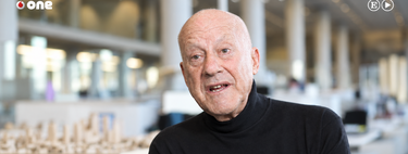 Norman Foster, 91 años, arquitecto: "Duermo poco, aprovecho a hacerlo en los aviones, pero solo si es de noche. Y puedo hacer hasta 50 kilómetros de bicicleta por la Casa de Campo" 