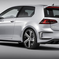 Un directivo de Volkswagen confirma el Golf R400 de producción